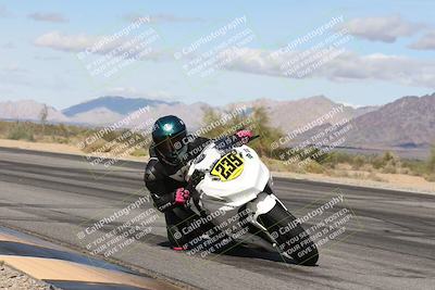 media/Nov-16-2025-Race Pace (Sun) [[8c5fa54630]]/Non Verified Riders (1st 20 Minutes)/3-Turn 3 Inside (11am)/